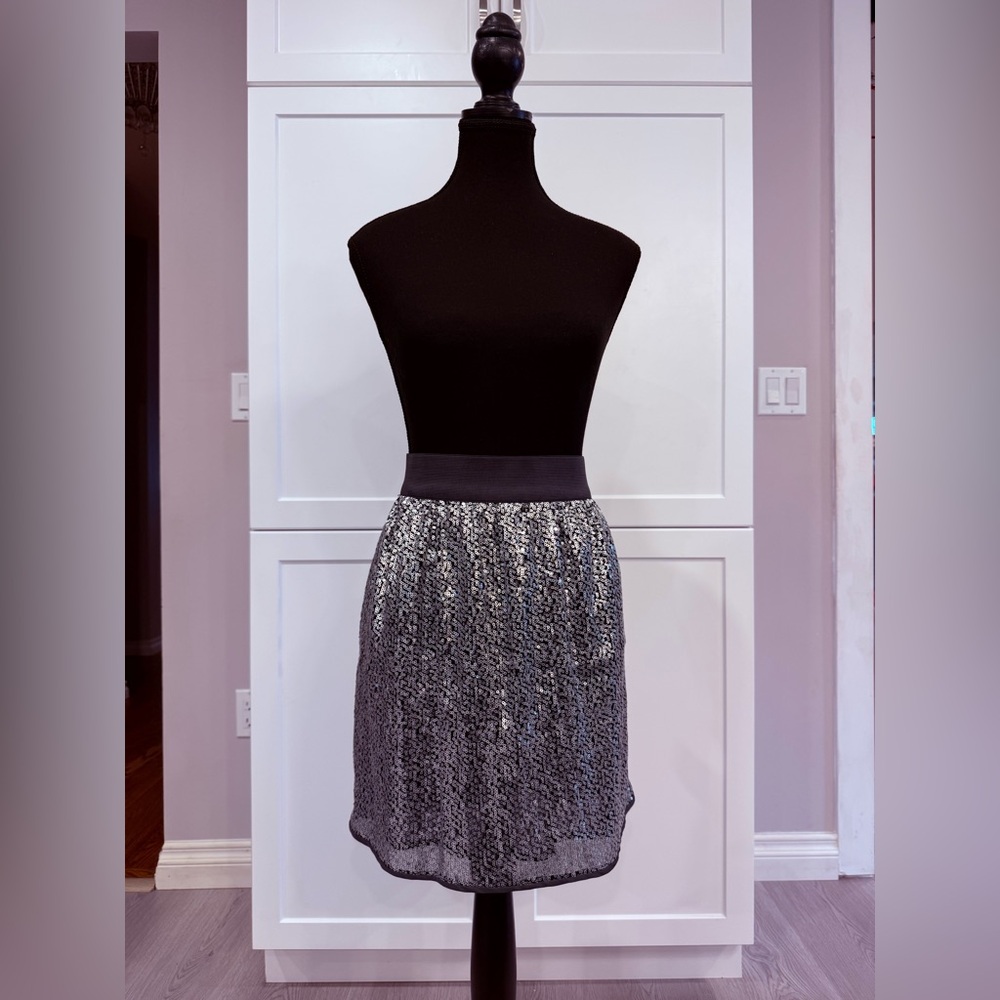 Chic Black and Silver Sequin Skirt